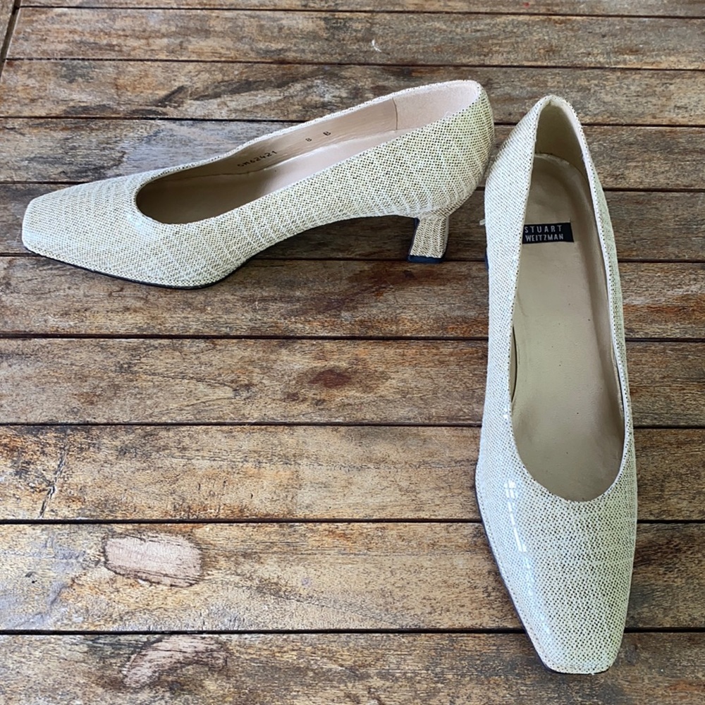 Stuart Weitzman Size 8 Square Toe Heel